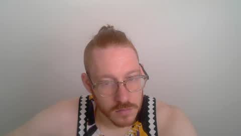 Snapshot of sklave_s chatting on June 21, 2026, 9:34 am sklave_s online show from June 21, 2026, 9:34 am