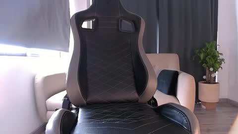 Liam Vokov online show from February 19, 2026, 4:47 pm