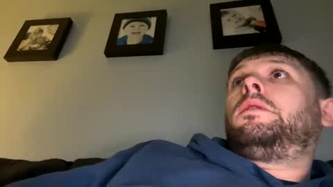 Snapshot of skuzzy25 chatting on February 28, 2025, 7:26 am skuzzy25 online show from February 28, 2025, 7:26 am