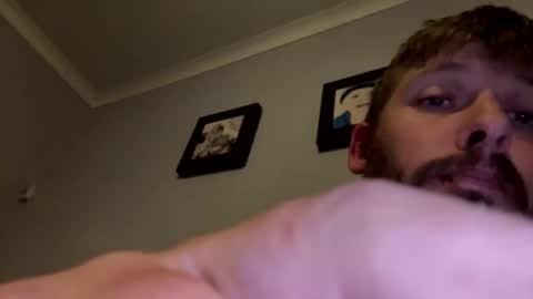 Snapshot of skuzzy25 chatting on October 13, 2025, 1:38 am skuzzy25 online show from October 13, 2025, 1:38 am