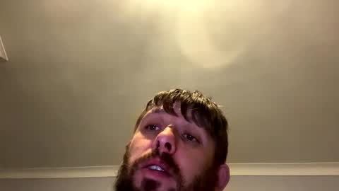 Snapshot of skuzzy25 chatting on October 19, 2025, 2:01 am skuzzy25 online show from October 19, 2025, 2:01 am