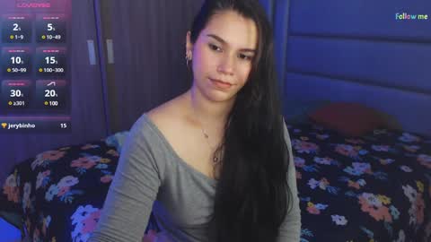 Snapshot of sky_lover_ chatting on December 18, 2024, 6:25 pm Sky  online show from December 18, 2024, 6:25 pm