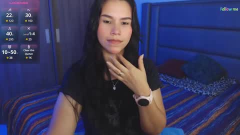Snapshot of sky_lover_ chatting on December 21, 2024, 3:53 pm Sky  online show from December 21, 2024, 3:53 pm