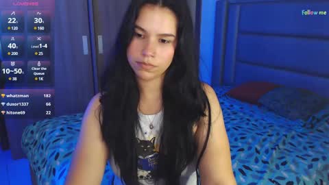 Snapshot of sky_lover_ chatting on January 11, 2025, 7:27 pm Sky  online show from January 11, 2025, 7:27 pm