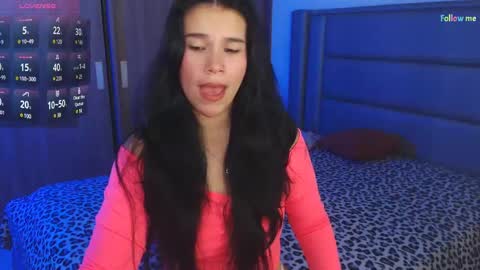 Snapshot of sky_lover_ chatting on January 24, 2025, 9:28 am Sky  online show from January 24, 2025, 9:28 am