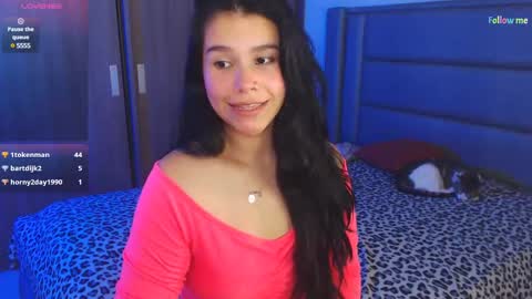 Snapshot of sky_lover_ chatting on January 24, 2025, 12:31 pm Sky  online show from January 24, 2025, 12:31 pm