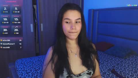Snapshot of sky_lover_ chatting on February 16, 2025, 12:32 pm Sky  online show from February 16, 2025, 12:32 pm