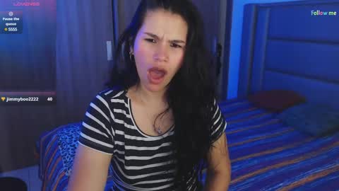 Snapshot of sky_lover_ chatting on February 22, 2025, 9:23 am Sky  online show from February 22, 2025, 9:23 am