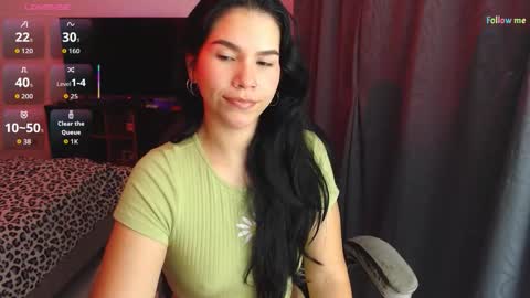 Snapshot of sky_lover_ chatting on October 2, 2025, 9:38 am Sky  online show from October 2, 2025, 9:38 am