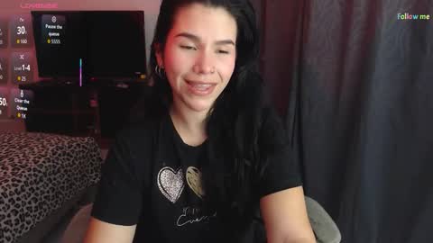 Snapshot of sky_lover_ chatting on October 7, 2025, 9:50 am Sky  online show from October 7, 2025, 9:50 am