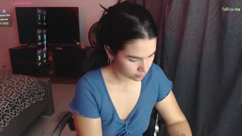 Snapshot of sky_lover_ chatting on October 9, 2025, 9:18 am Sky  online show from October 9, 2025, 9:18 am