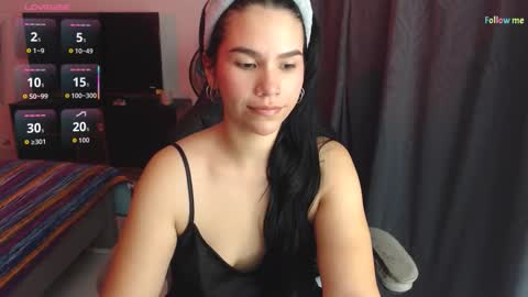 Snapshot of sky_lover_ chatting on October 13, 2025, 10:15 am Sky  online show from October 13, 2025, 10:15 am