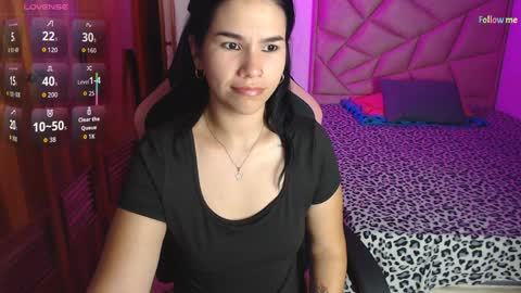 Snapshot of sky_lover_ chatting on April 4, 2026, 7:28 am Sky online show from April 4, 2026, 7:28 am