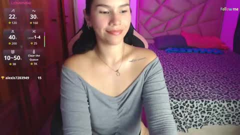 Snapshot of sky_lover_ chatting on April 19, 2026, 8:13 am Sky online show from April 19, 2026, 8:13 am
