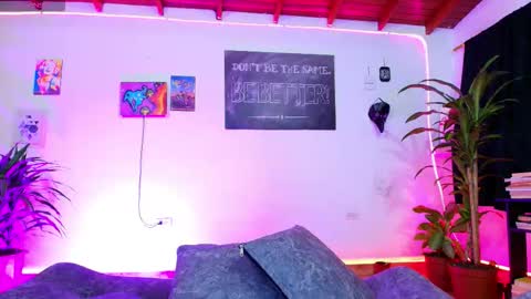 Nabi online show from November 19, 2025, 5:02 pm