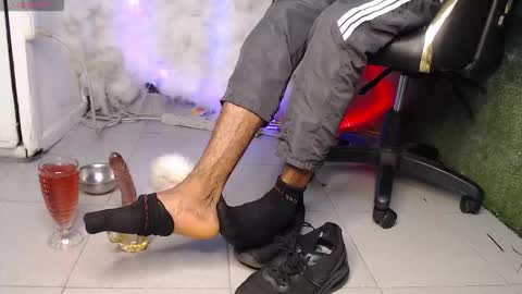 Snapshot of sky_walkerss chatting on March 16, 2026, 1:55 am sky_walkerss online show from March 16, 2026, 1:55 am