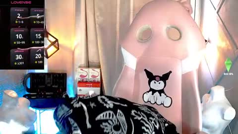 Snapshot of sky_walkerss chatting on April 3, 2026, 5:55 pm sky_walkerss online show from April 3, 2026, 5:55 pm