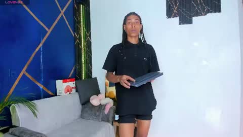 sky_walkerss online show from July 4, 2026, 6:47 pm