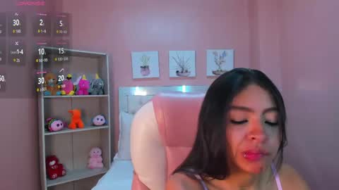 Snapshot of sky_winter chatting on April 25, 2026, 2:58 pm S O F I online show from April 25, 2026, 2:58 pm