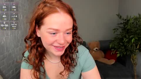 Skye online show from December 21, 2024, 1:42 pm