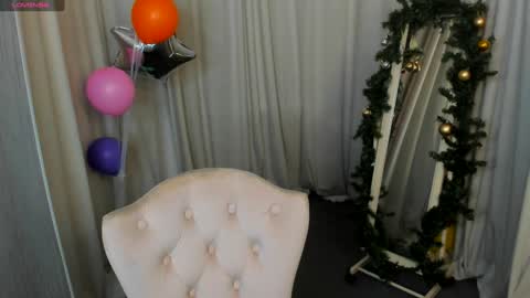 Skye online show from January 9, 2025, 1:35 pm