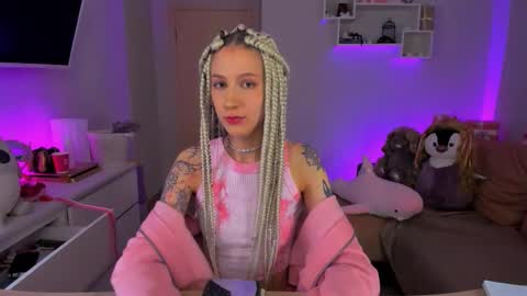    online show from September 27, 2025, 4:17 am