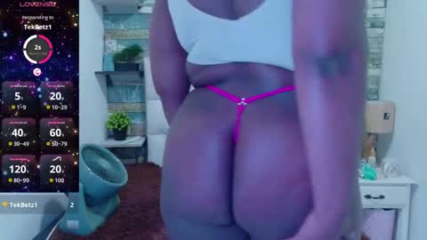 Snapshot of skyler_naomi chatting on May 20, 2026, 2:45 pm skyler_naomi online show from May 20, 2026, 2:45 pm