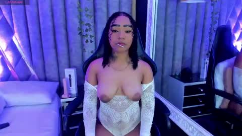 skylerbloom online show from May 10, 2026, 4:28 am