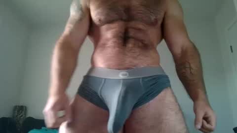 Snapshot of skylerflexes chatting on September 27, 2025, 2:22 pm Skyler Flexes online show from September 27, 2025, 2:22 pm