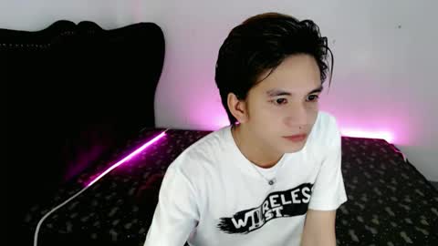 Snapshot of skyloquitexx chatting on April 5, 2026, 4:04 pm skyler online show from April 5, 2026, 4:04 pm