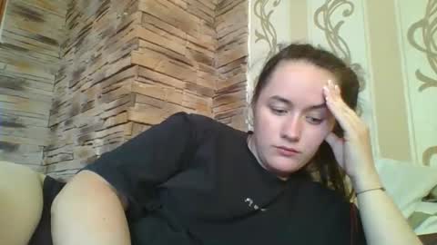 Snapshot of skyressie333 chatting on October 6, 2025, 11:29 am skyressie333 online show from October 6, 2025, 11:29 am