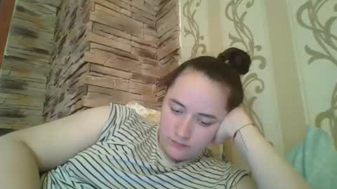 Snapshot of skyressie333 chatting on October 19, 2025, 8:37 am skyressie333 online show from October 19, 2025, 8:37 am