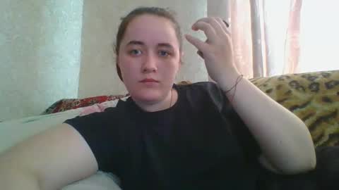 skyressie333 online show from April 28, 2026, 7:57 am