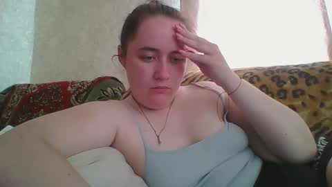 skyressie333 online show from May 5, 2026, 10:01 am