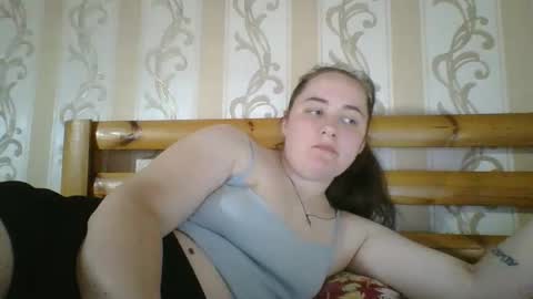 skyressie333 online show from May 6, 2026, 6:57 pm