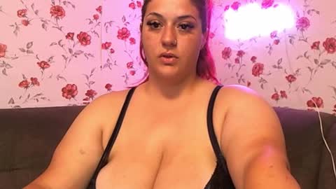 Snapshot of skysupernova chatting on September 19, 2025, 5:24 pm Sky online show from September 19, 2025, 5:24 pm