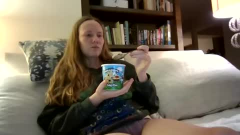 Sky Winters online show from September 21, 2025, 12:12 am