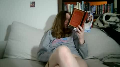 Snapshot of skywinters chatting on May 1, 2026, 12:48 am Sky Winters online show from May 1, 2026, 12:48 am