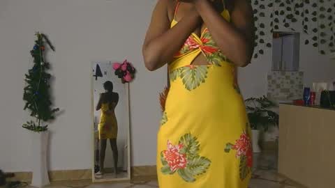 Snapshot of skyy_brown chatting on February 10, 2026, 11:09 pm Bella online show from February 10, 2026, 11:09 pm