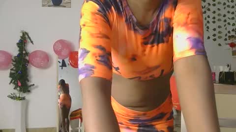 Snapshot of skyy_brown chatting on February 15, 2026, 11:45 pm Bella online show from February 15, 2026, 11:45 pm