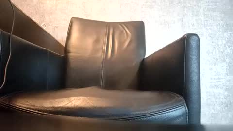 Slaafdez online show from September 15, 2025, 5:07 am