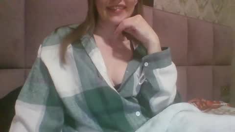 Sladkiegubki online show from February 26, 2025, 8:44 pm