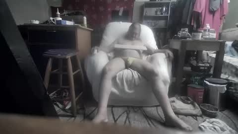 slavboypet online show from May 19, 2026, 9:10 pm