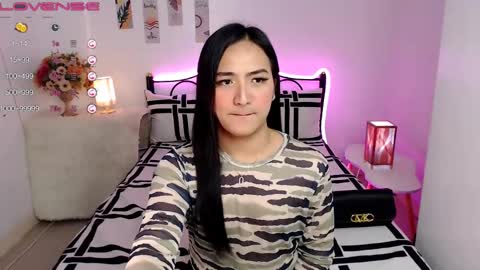 Queen Cyrine online show from January 10, 2025, 7:04 am