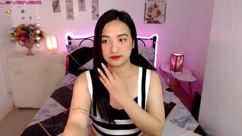Queen Cyrine online show from February 19, 2025, 9:06 am