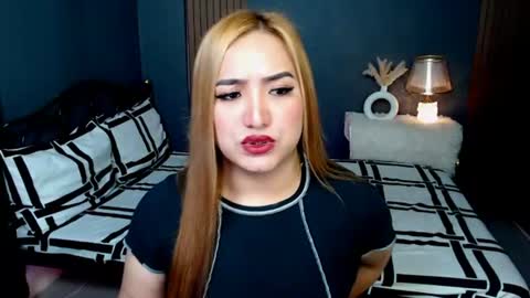 Queen Cyrine online show from June 16, 2026, 1:47 pm