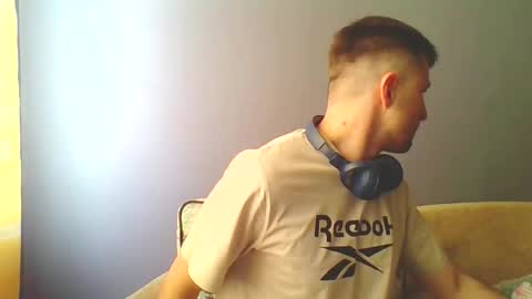 Snapshot of slaveboy32bi chatting on April 4, 2026, 11:40 am slave boy perwers bdsmFEMDOM online show from April 4, 2026, 11:40 am
