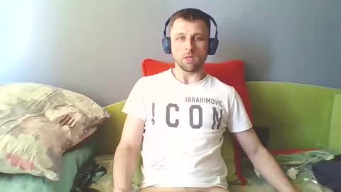 Snapshot of slaveboy32bi chatting on April 5, 2026, 1:30 pm slave boy perwers bdsmFEMDOM online show from April 5, 2026, 1:30 pm