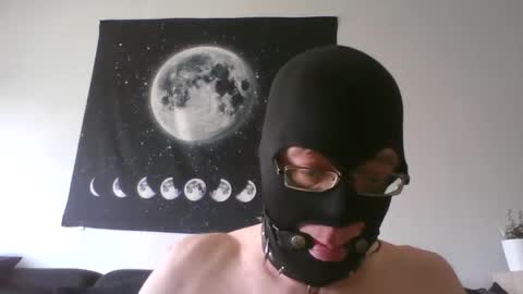 slaveforgodess online show from March 5, 2025, 11:17 am