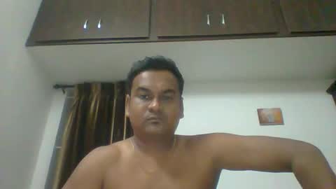 Snapshot of slaveqteguy chatting on November 9, 2025, 5:55 pm slaveqteguy online show from November 9, 2025, 5:55 pm